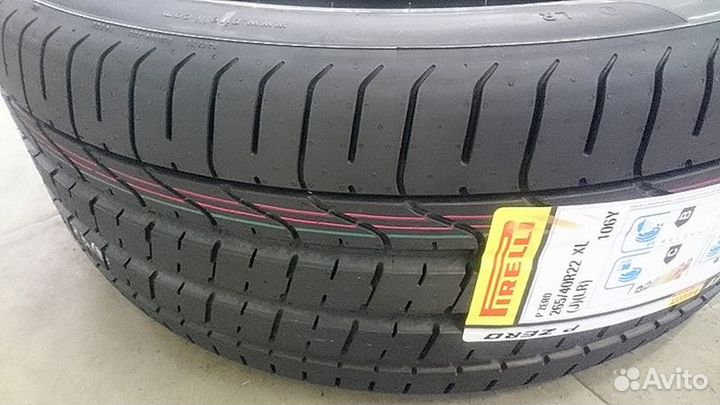 Pirelli P Zero 275/40 R21 107Y