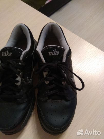 Классные кроссовки