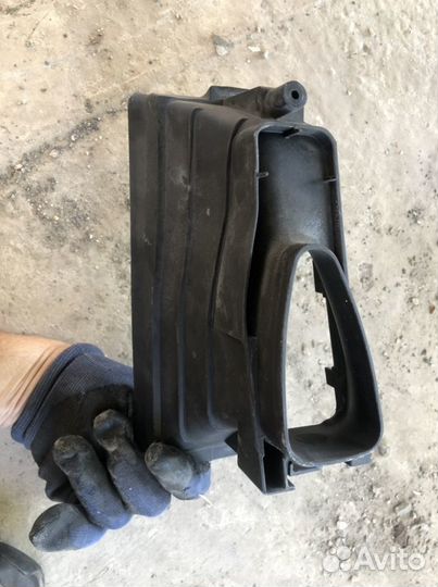 Воздуховод RH Audi A8 D4 4H0129628AA