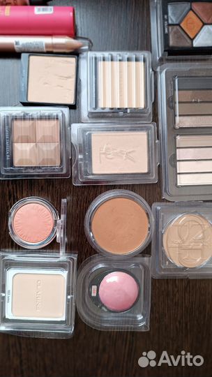 Косметика (пудра,тени, хайлайтер, бронзер)люкс