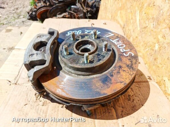 Кулак поворотный левый Kia Sportage 4 рест дорест