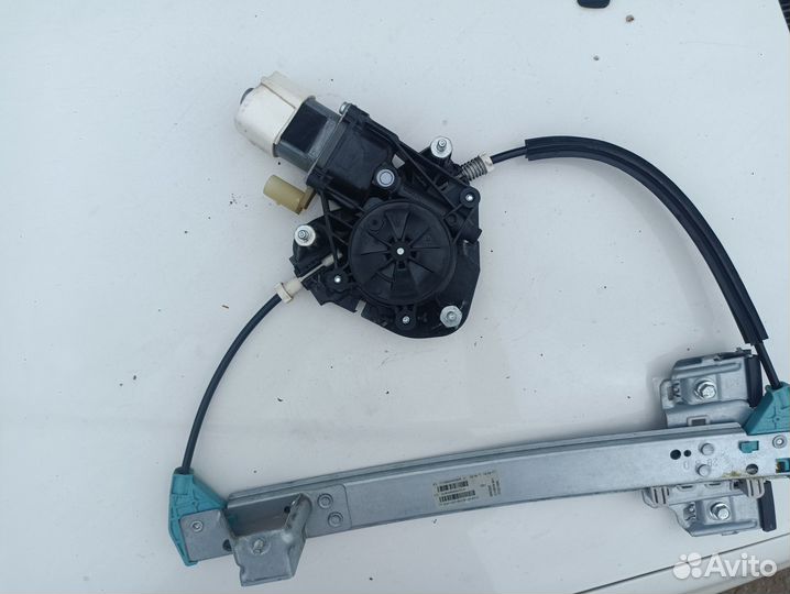 Стеклоподъёмник задний левый Лада Калина