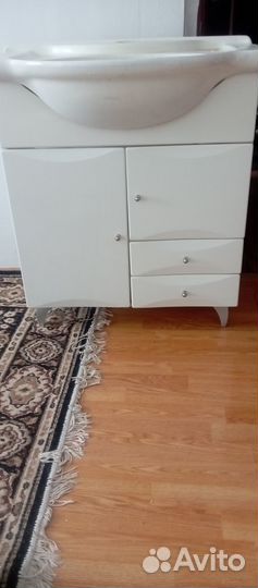 Продам тумбу для ванной комнаты