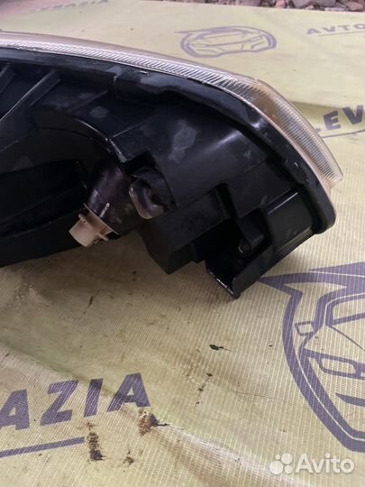 Фара передняя левая Faw v5