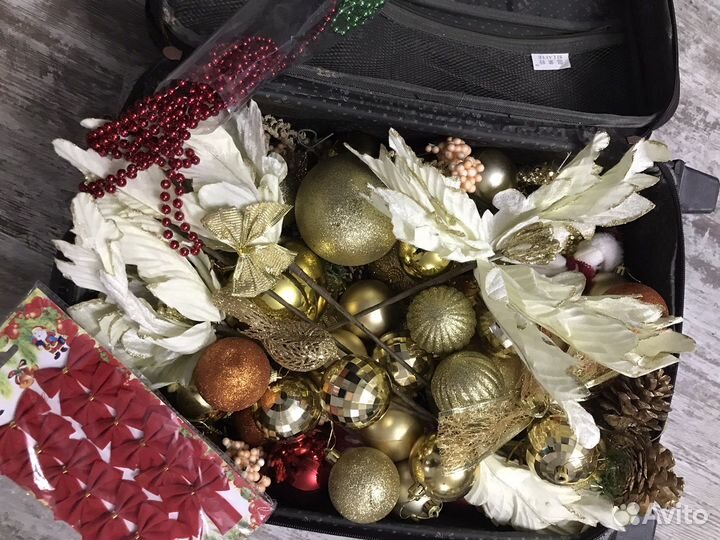 Шары, цветы, цепочки