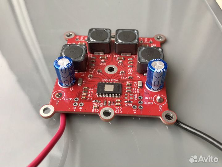 Аудио усилитель класс-D 2х50 W (1х100W)