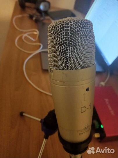 Студийный конденсаторный микрофон Behringer C-1