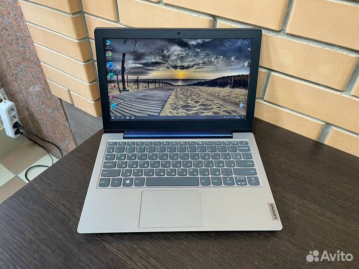 Ноутбук Lenovo/SSD/4Гб/A6-9
