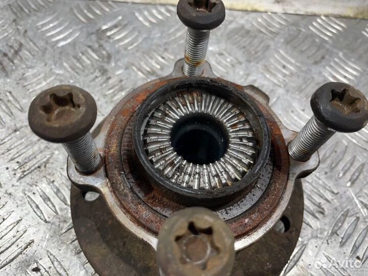 Ступица передняя Bmw X1 E84 N20B20 2012