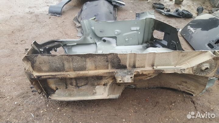 Крыло заднее левое четверть renault symbol символ