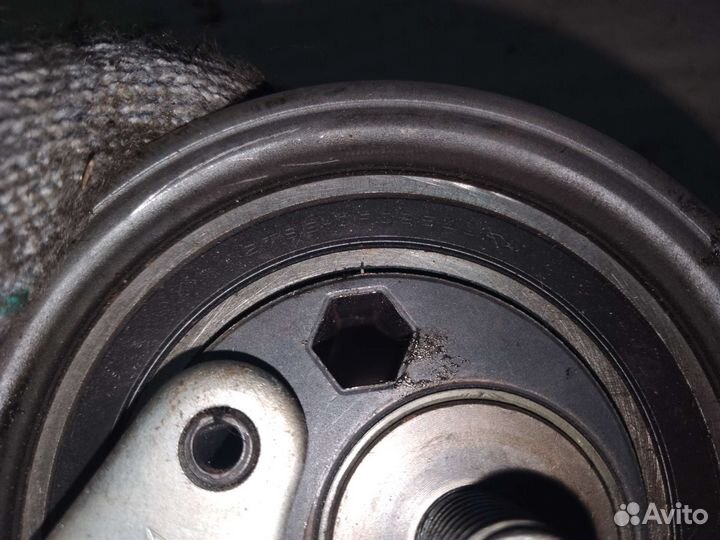 Ролик натяжения ремня грм Audi, Volkswagen 1,8