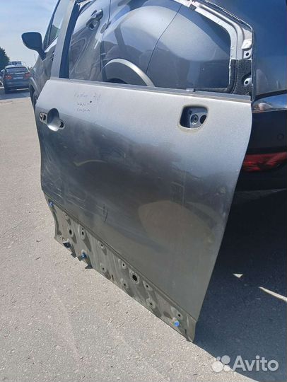 Дверь передняя б/у Reno kaptur