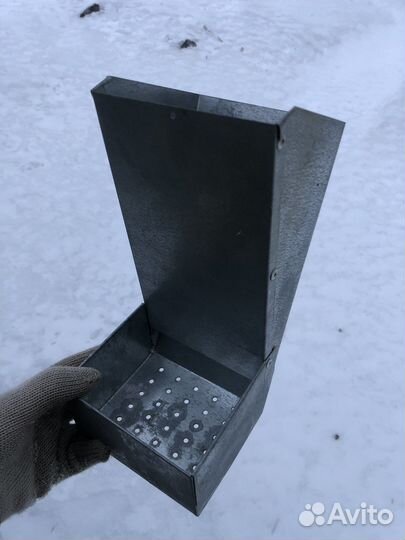 Кормушка для животных