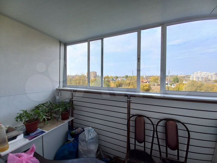 9-к. квартира, 56 м², 3/9 эт.