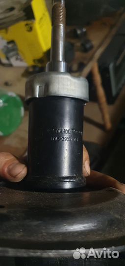 Передние стойки калина