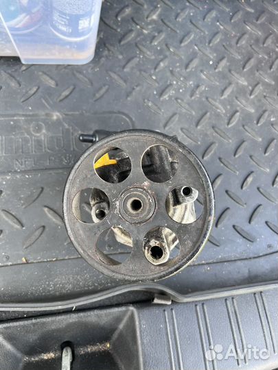 Насос гидроусилетеля руля