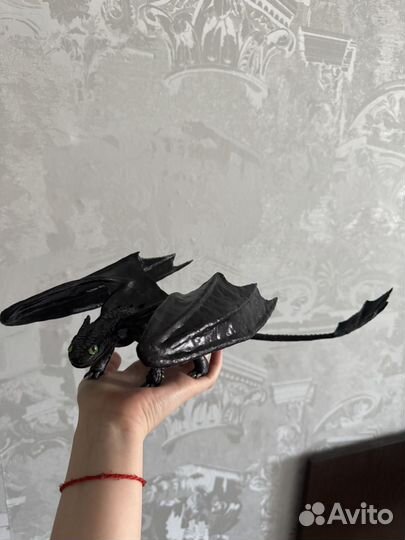 Фигурка ночная фурия