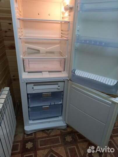 Холодильник Индезит No Frost 1,7м