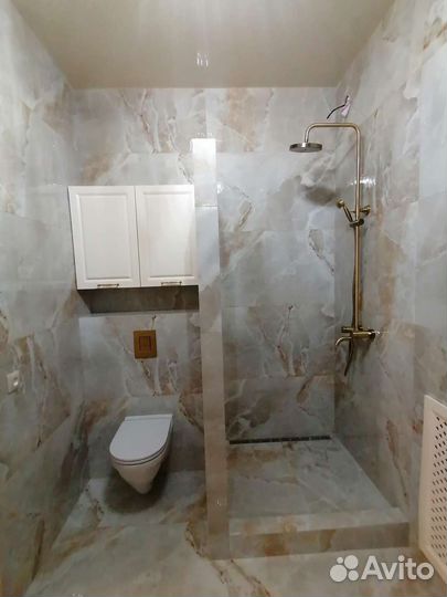 Сантехник и плиточник