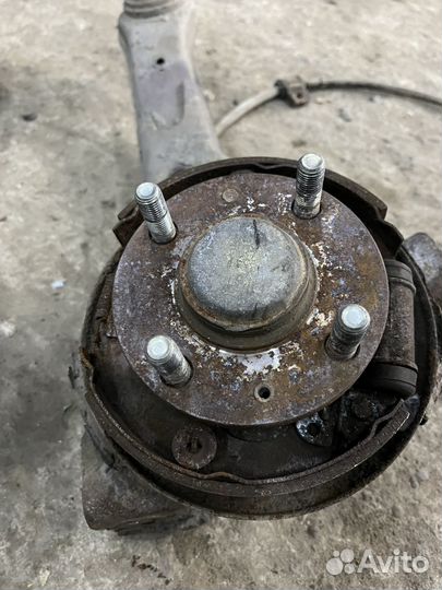 Цапфа задняя mitsubishi lancer 7 ck2a