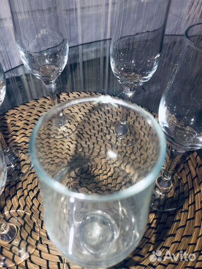 Бокалы под шампанское