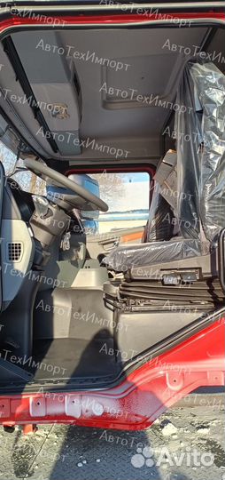 Кабина красная Х3000 рестайлинг
