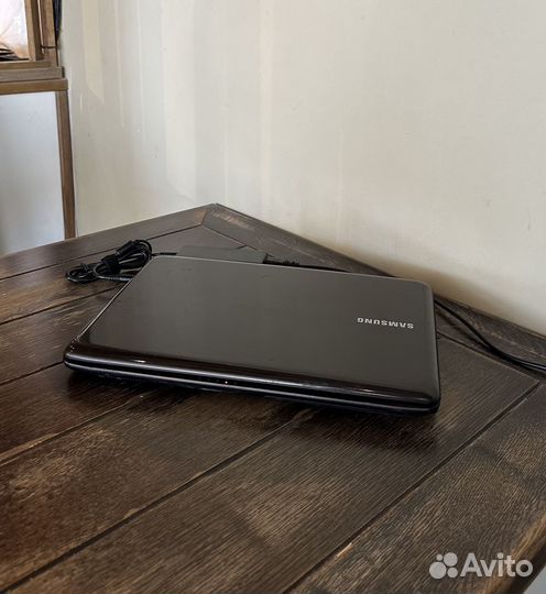 Ноутбук Samsung, i5, AMD HD 545v, R540 NP-R540