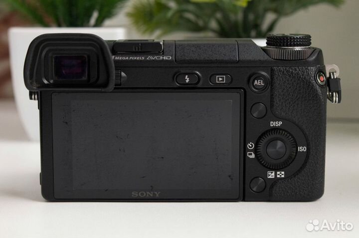 Sony NEX-6 Kit (Пробег 8 тысяч)