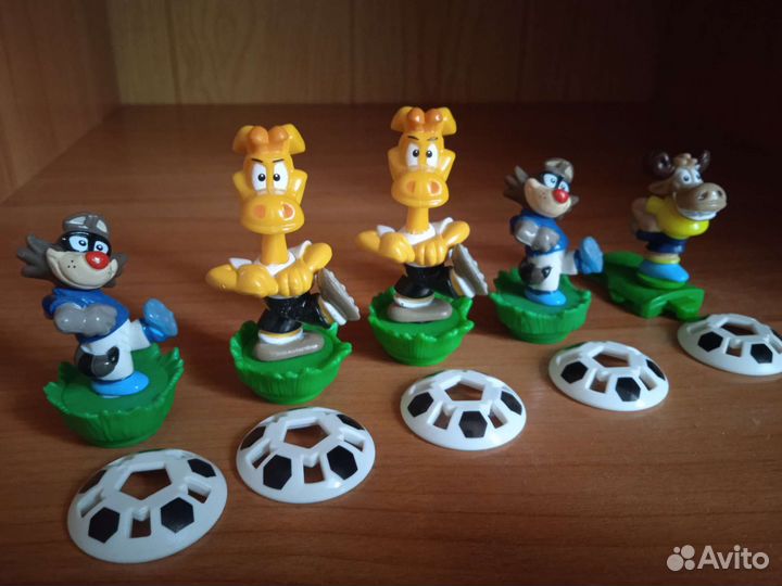 Игрушки из Киндера