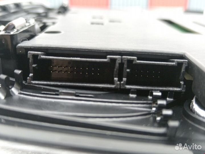 Фонарь салона (плафон) BMW 5-Series (G30/G31/G38)