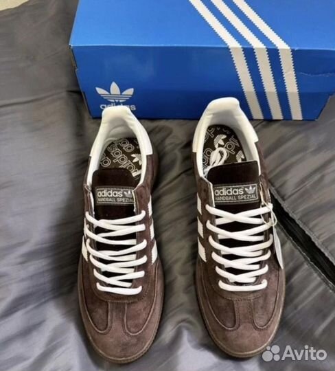 Кроссовки adidas spezial