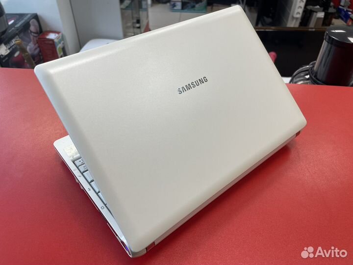 Нетбук Samsung NP-NC10