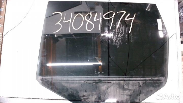 Стекло боковой двери Jeep Grand Cherokee, 2011