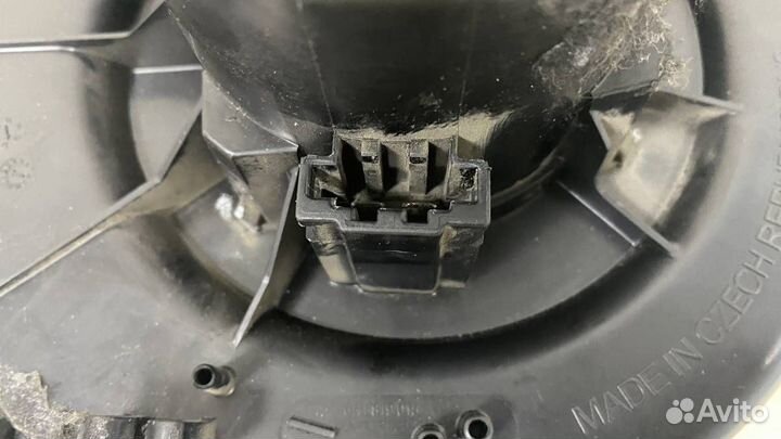 Моторчик отопителя Skoda Rapid 2012-2020