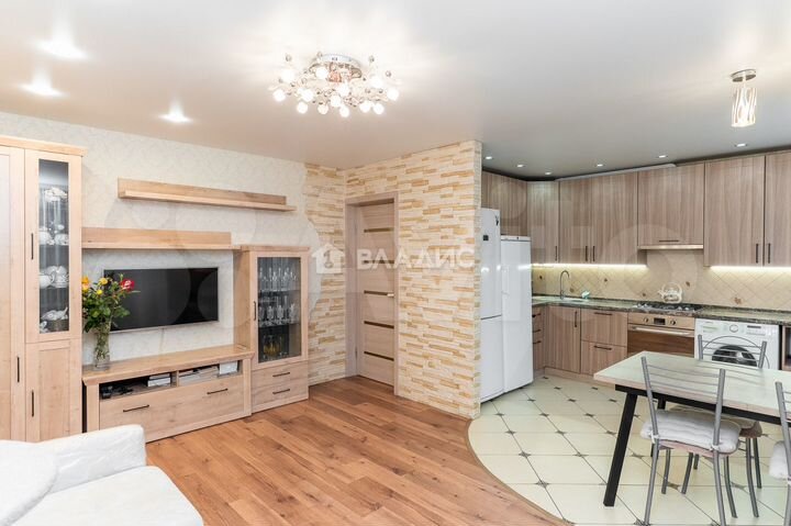 3-к. квартира, 63 м², 3/9 эт.