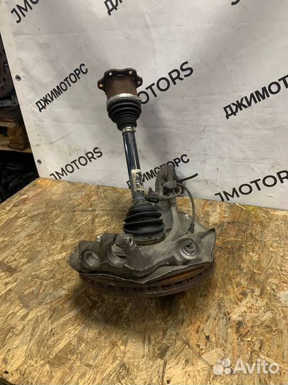 Кулак поворотный передний левый Audi A4 B8