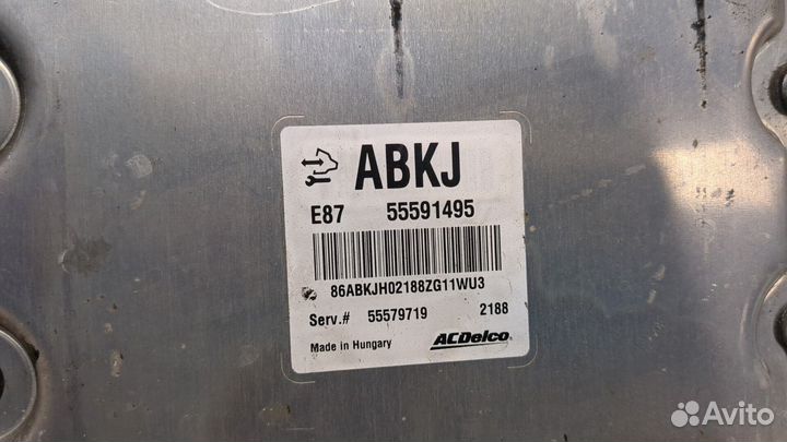Блок управления двигателем Opel Astra J, 2012