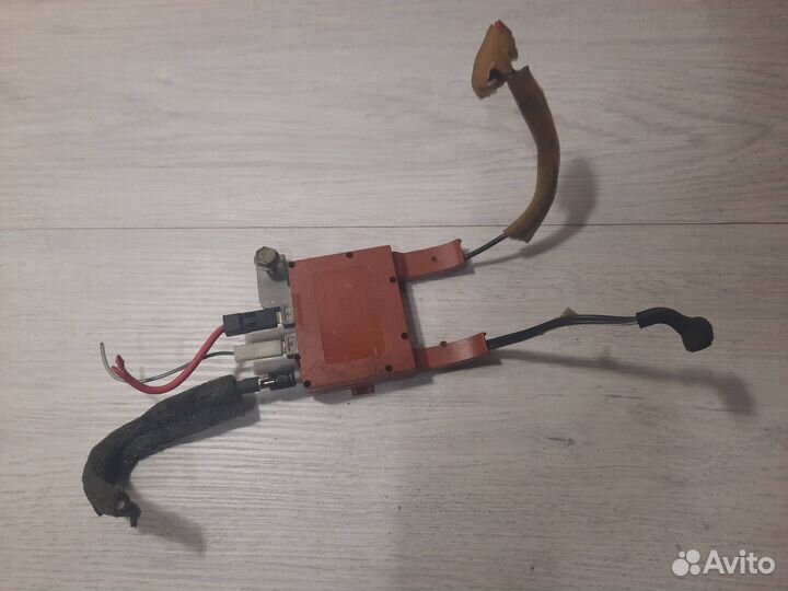 Усилитель антенны Volvo S60, XC70