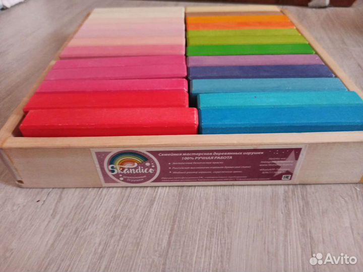 Развивающие игрушки Монтессори