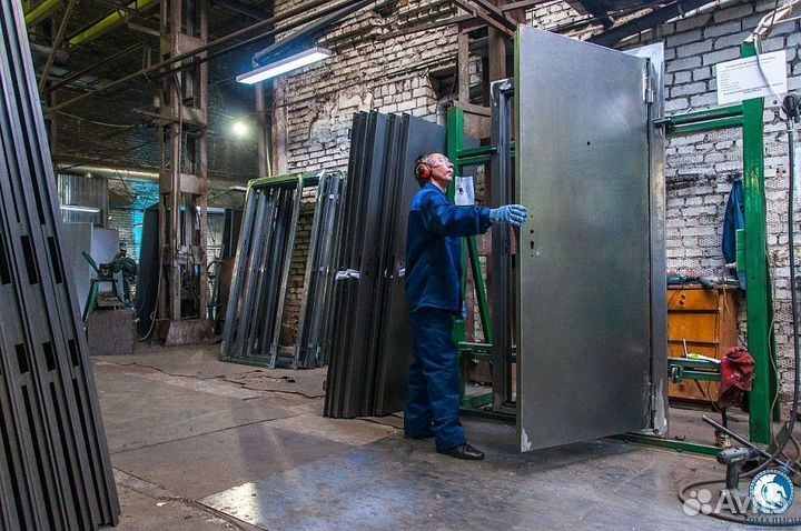 Двери металлические