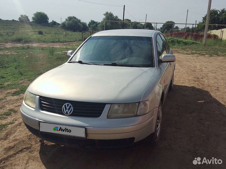 Volkswagen Passat 1.8 AT, 1998, 215 000 км