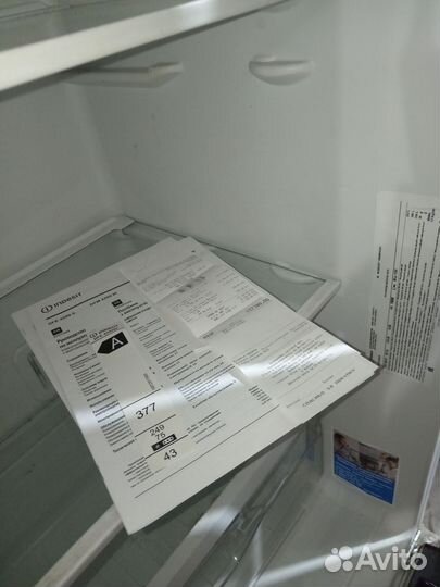 Холодильник Indesit проблемный