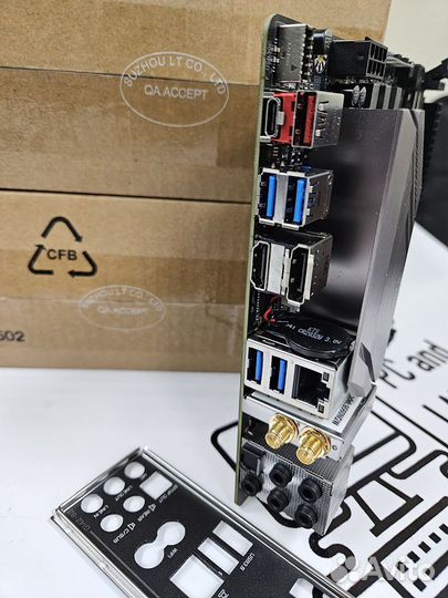 Материнская плата Z390 itx