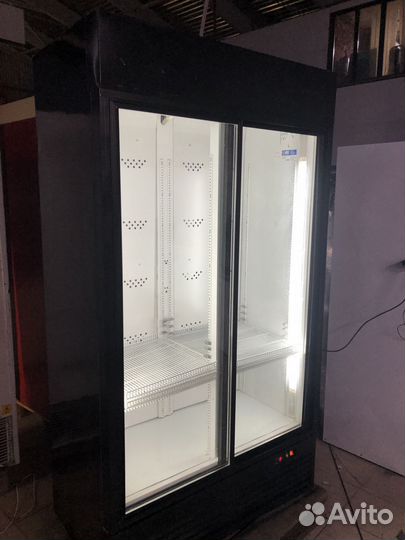 Холодильный шкаф для магазинов б/у
