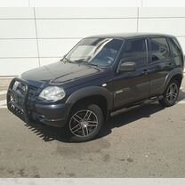 Chevrolet Niva 1.7 MT, 2015, 114 000 км, с пробегом, цена 680 000 руб.