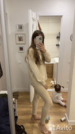 Трикотажный костюм с кармашками для кормления