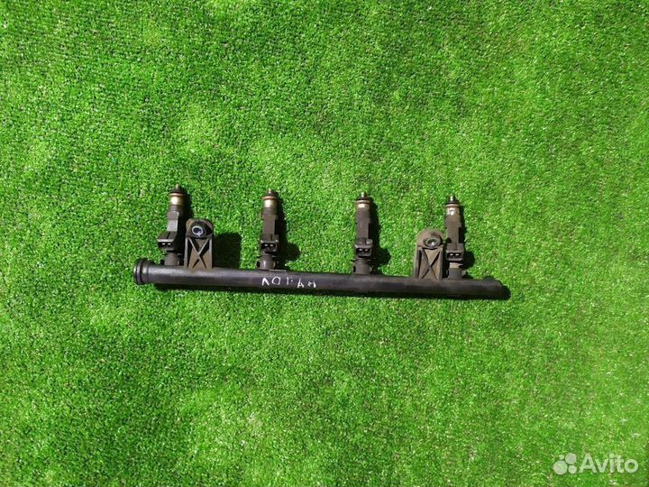 Топливная рампа Renault Logan седан 1.4 2008