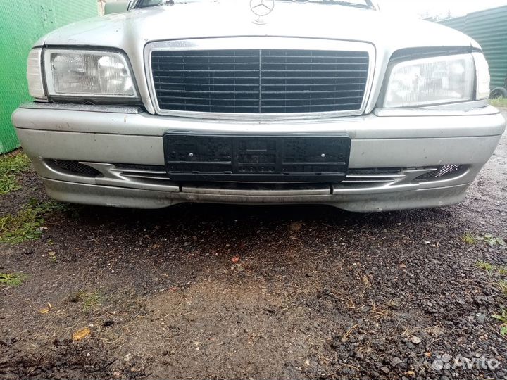 Бампер на mercedes W202