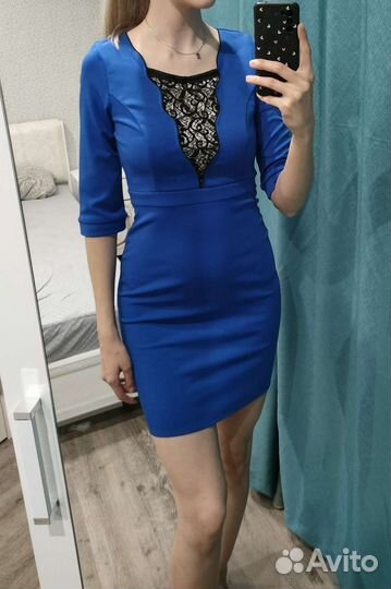 Платья