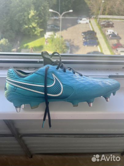 Бутсы nike tempo legend